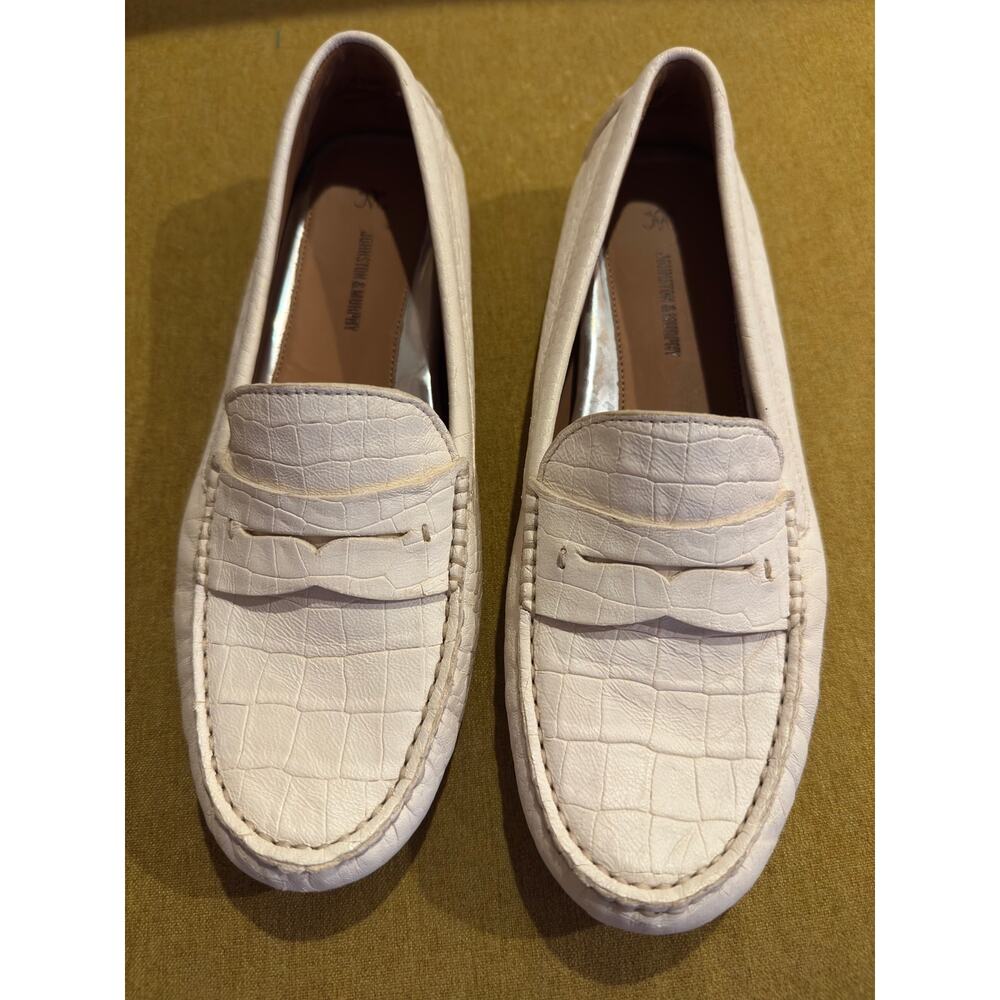 BNWOT Johnston & Murphy Croc-Embossed Leather Loafers Women's 9